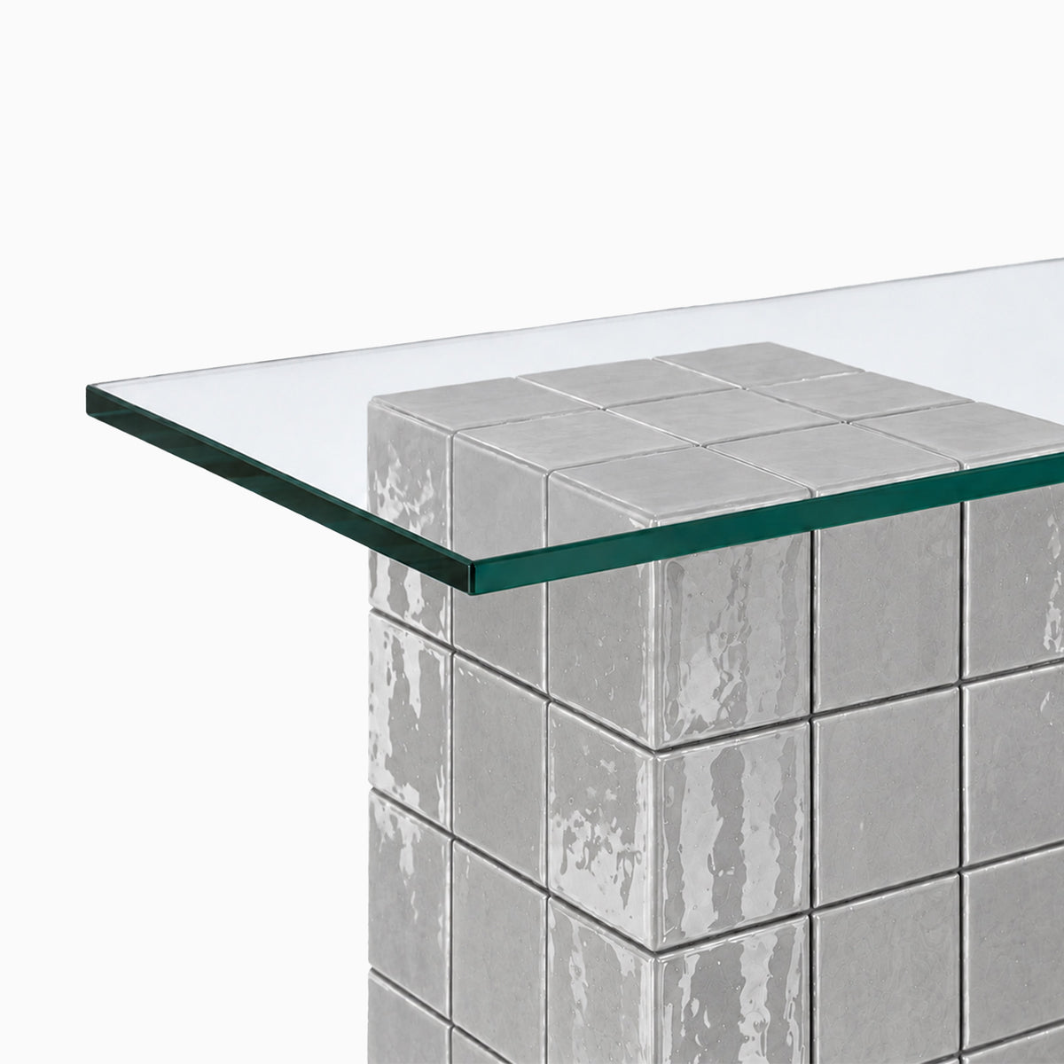Zayn Tile Console image