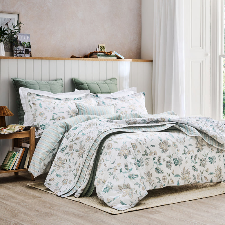 Rivoli Comforter Set image