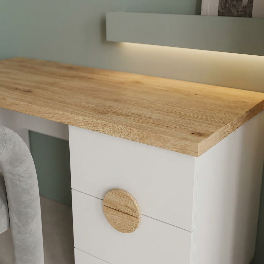 Alvin Desk image