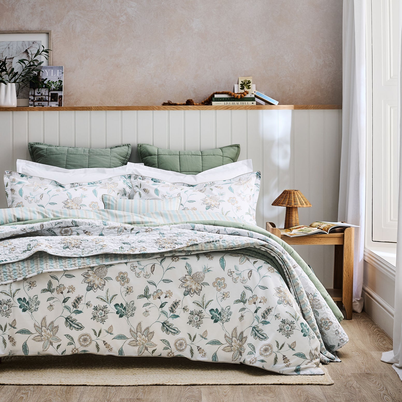 Rivoli Duvet Set image