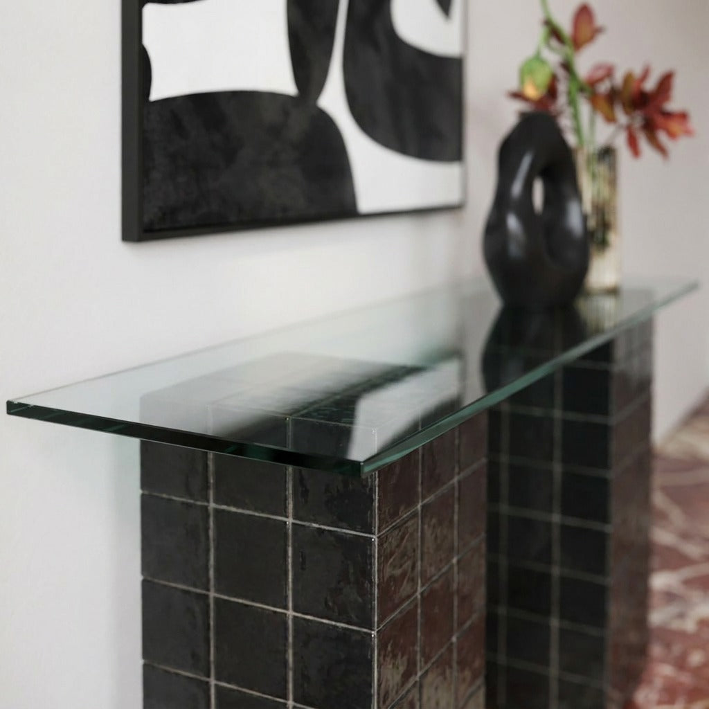 Zayn Tile Console image