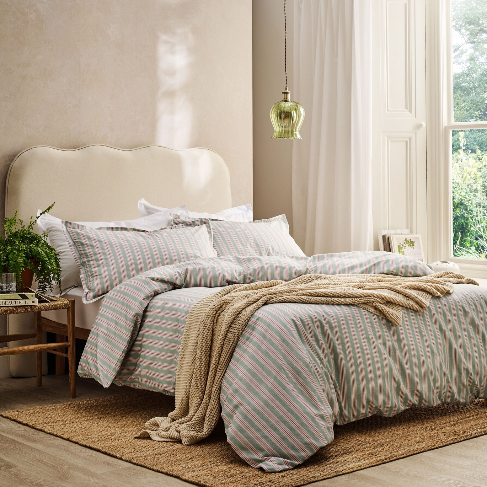 Davos Comforter Set image