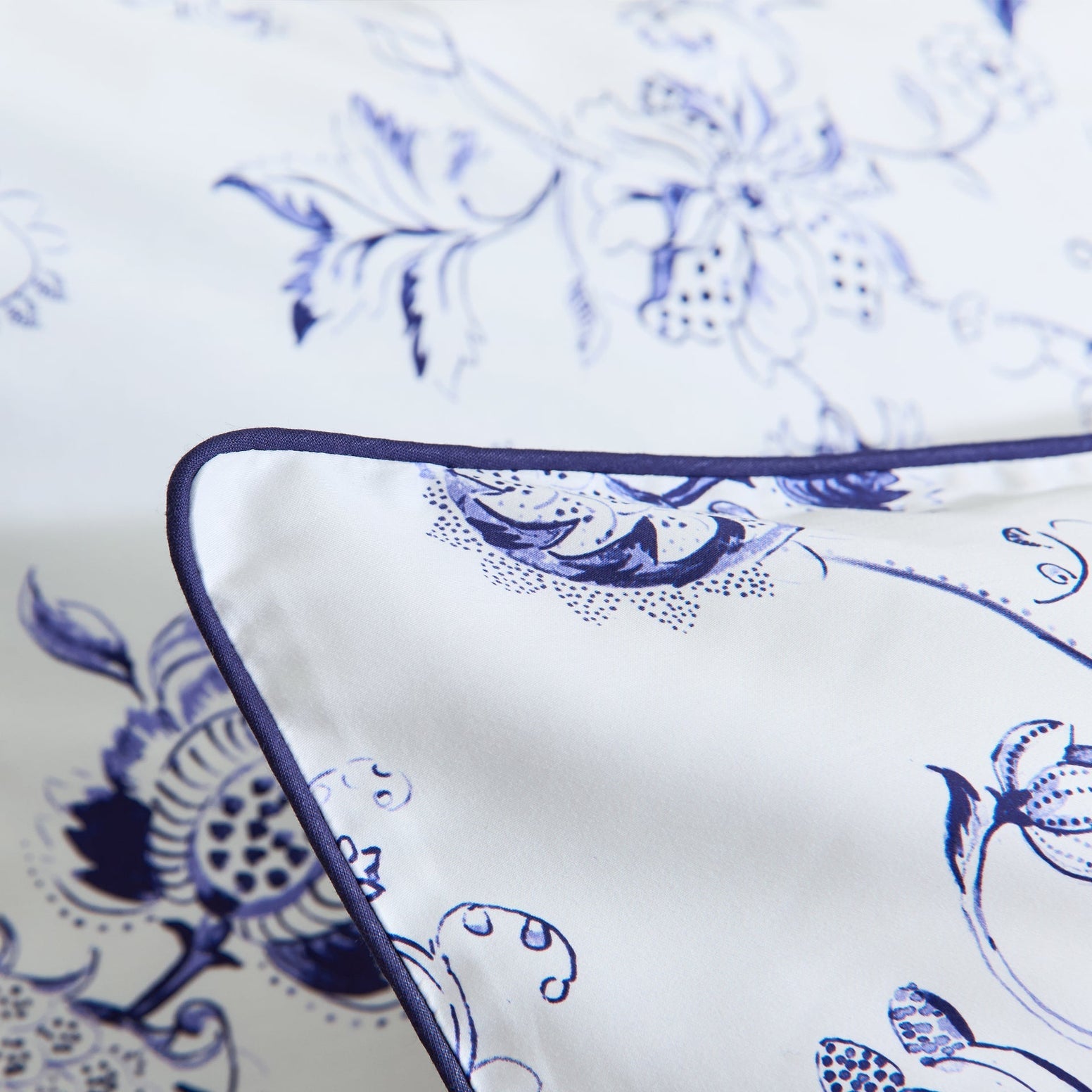 Wisteria Pillowcase Set of 2 image