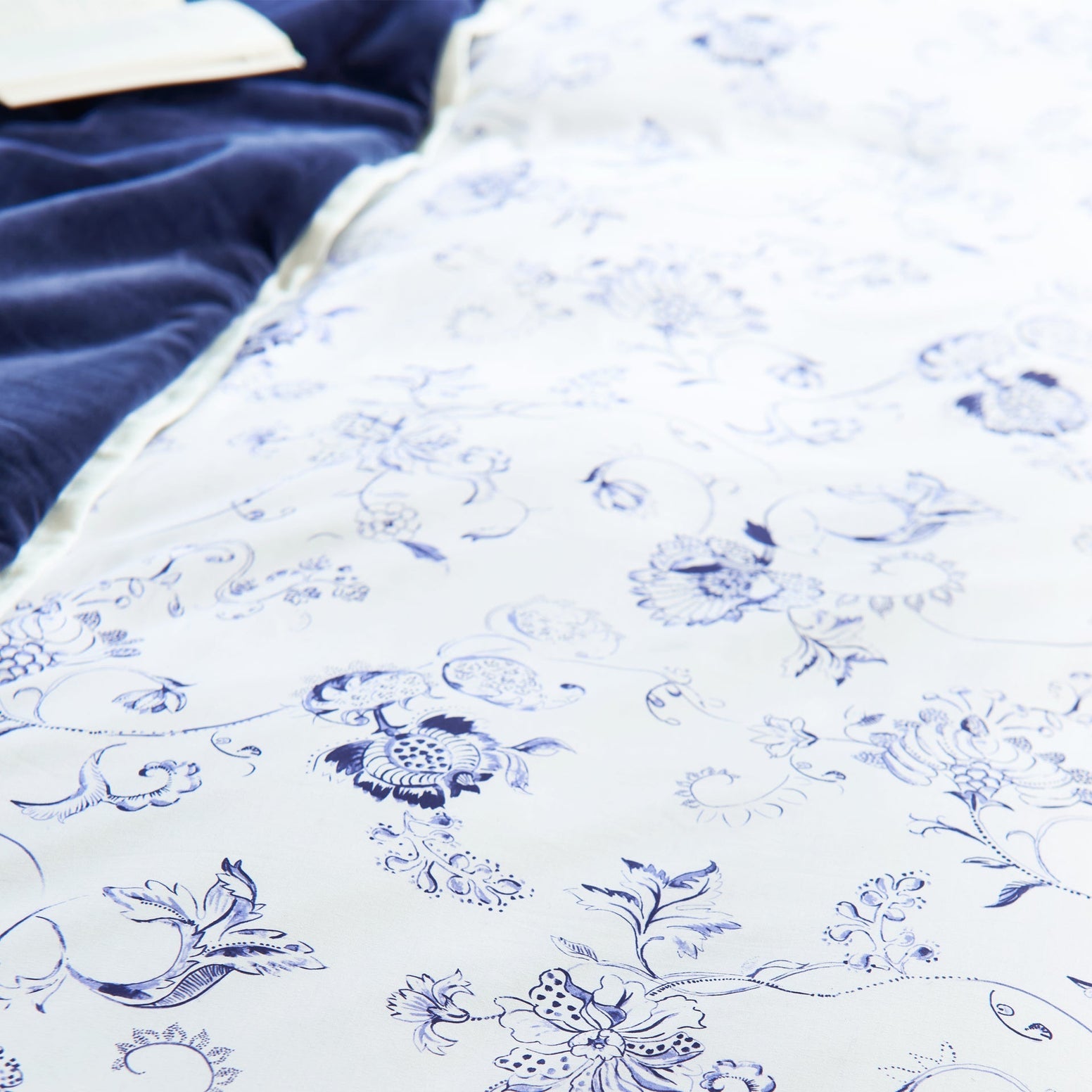Wisteria Duvet Set image