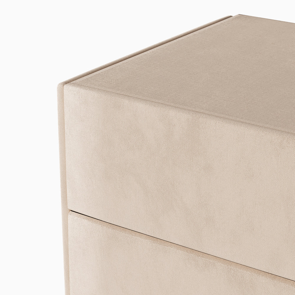 Elio Bedside Table
