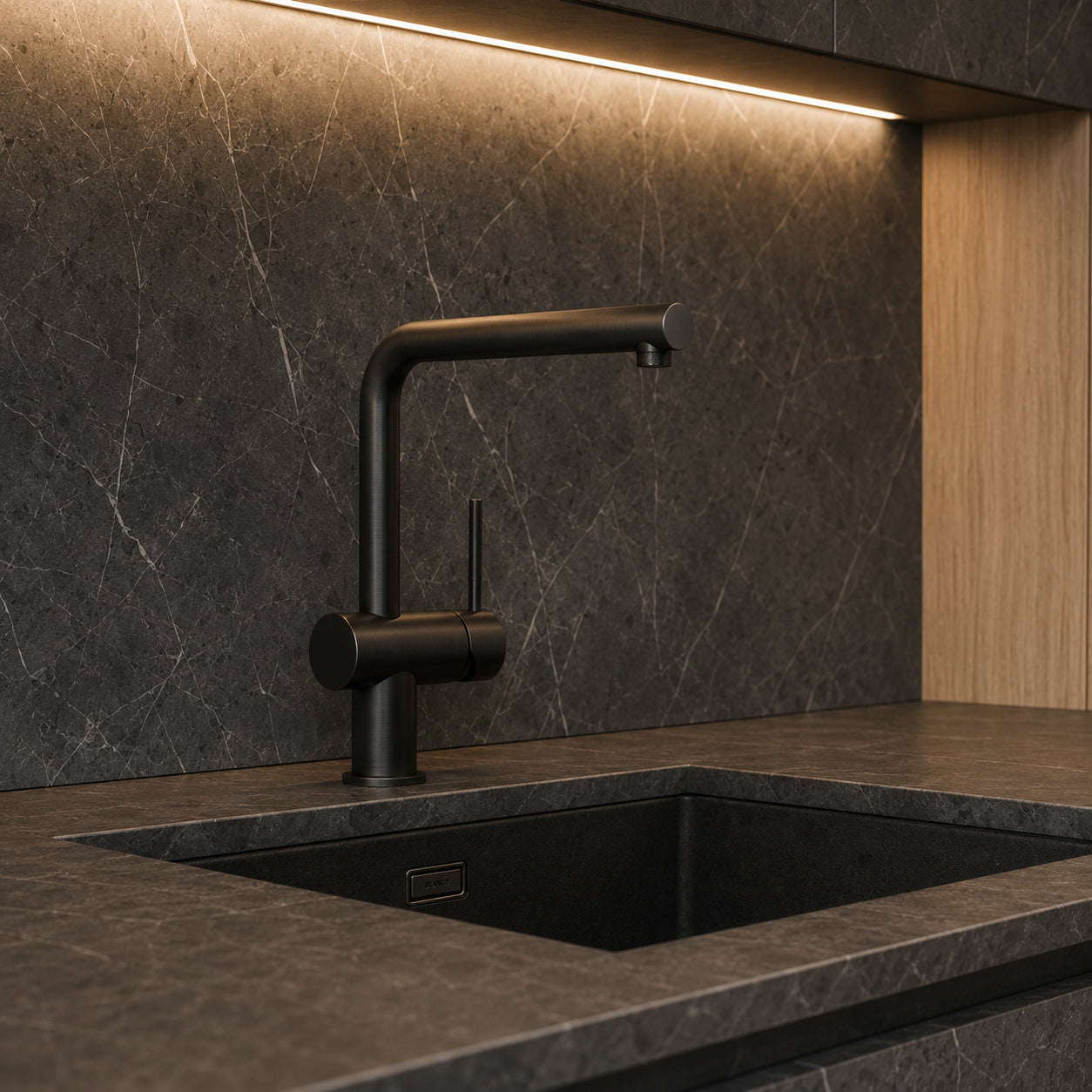 Marea Kitchen image